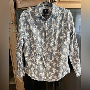 American Eagle long sleeve button up. Men’s Medium